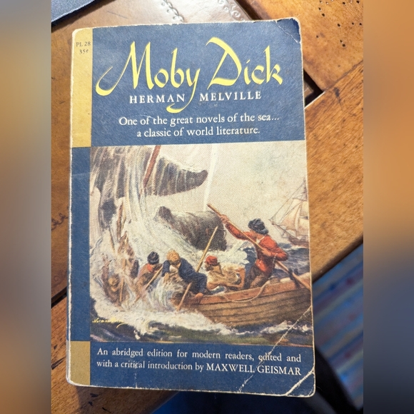 Vintage Moby Dick Book, Classic Fiction Paperback Book 1959, Gift For Book Lover - Picture 3 of 11